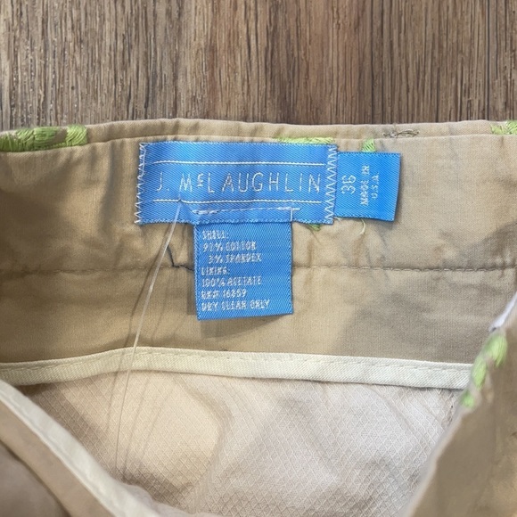 J. McLaughlin Palm Print Shorts - Picture 4 of 6